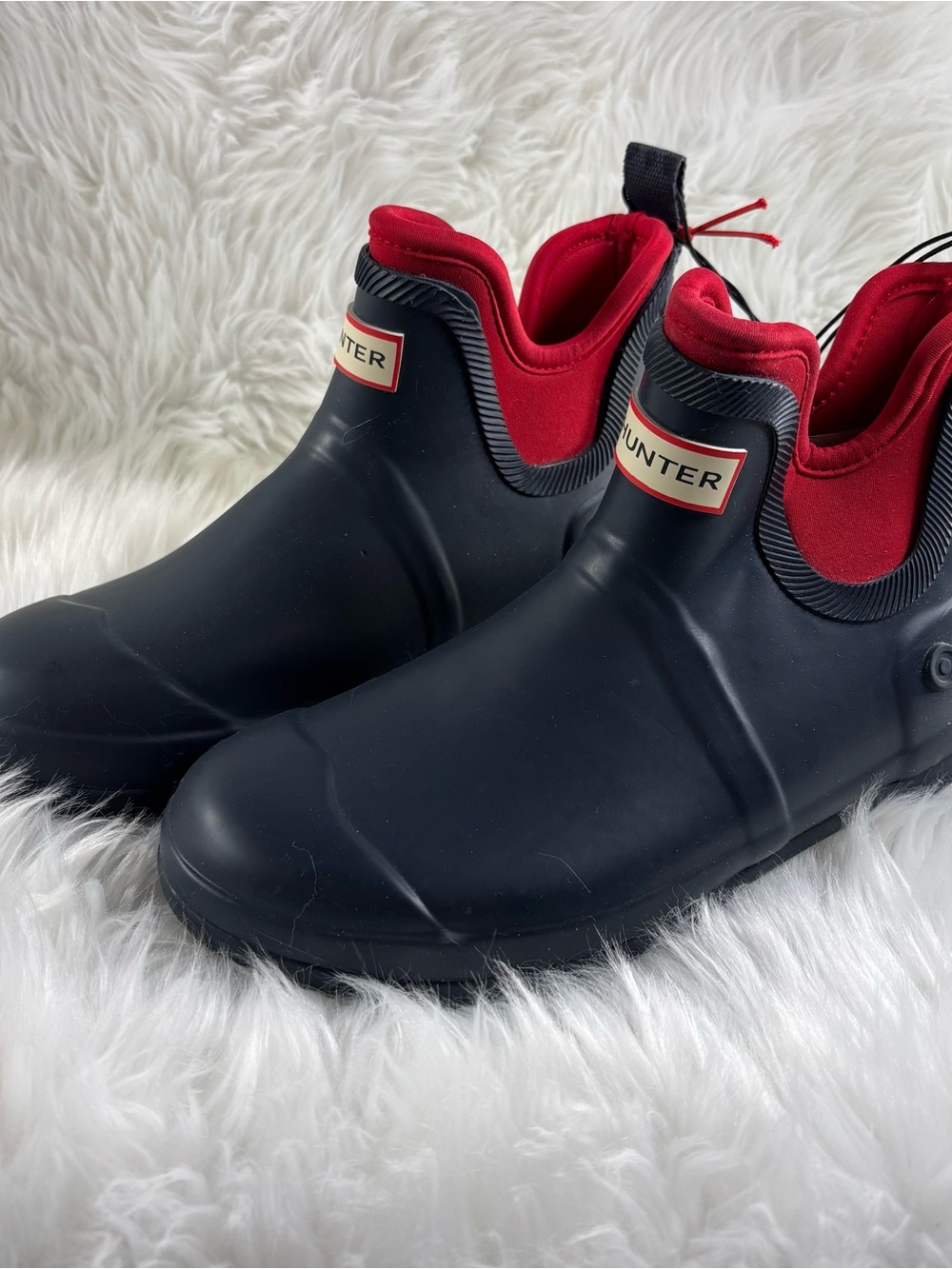 Hunter Target women’s Navy and Red Short Waterproof Rain Boots
